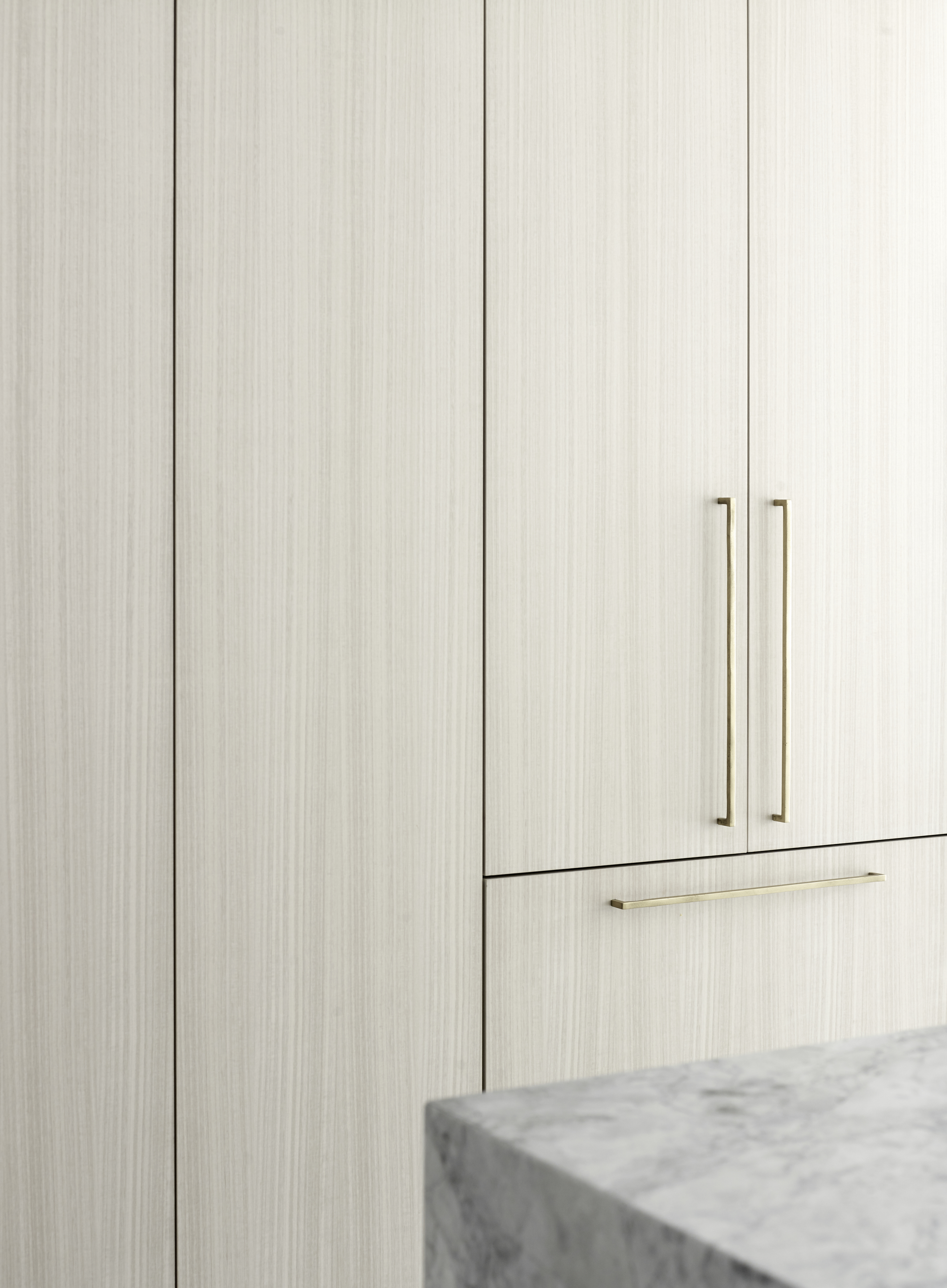 luxurious kitchen design with marble kitchen island and work surface