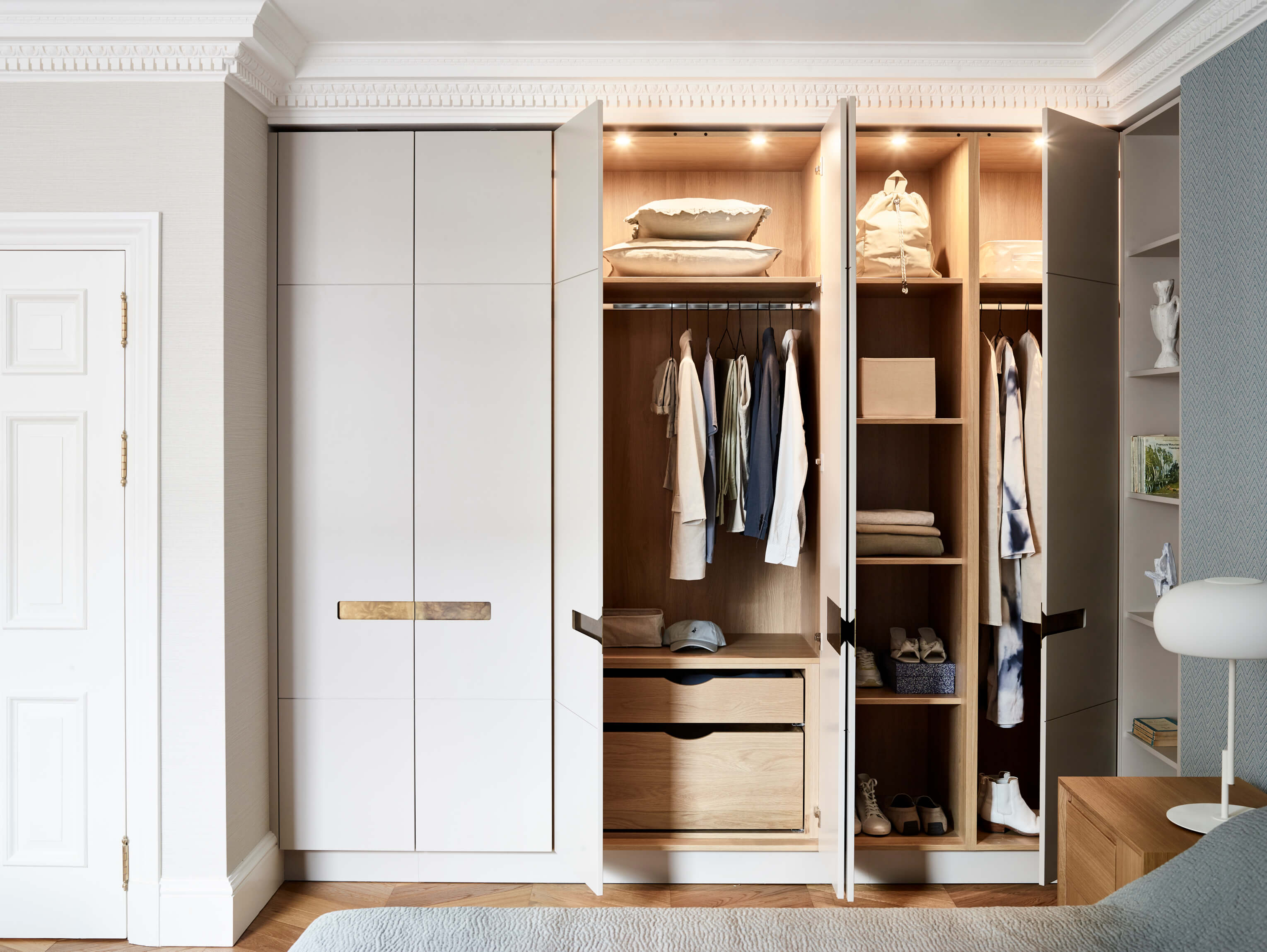 Bespoke British wardrobes
