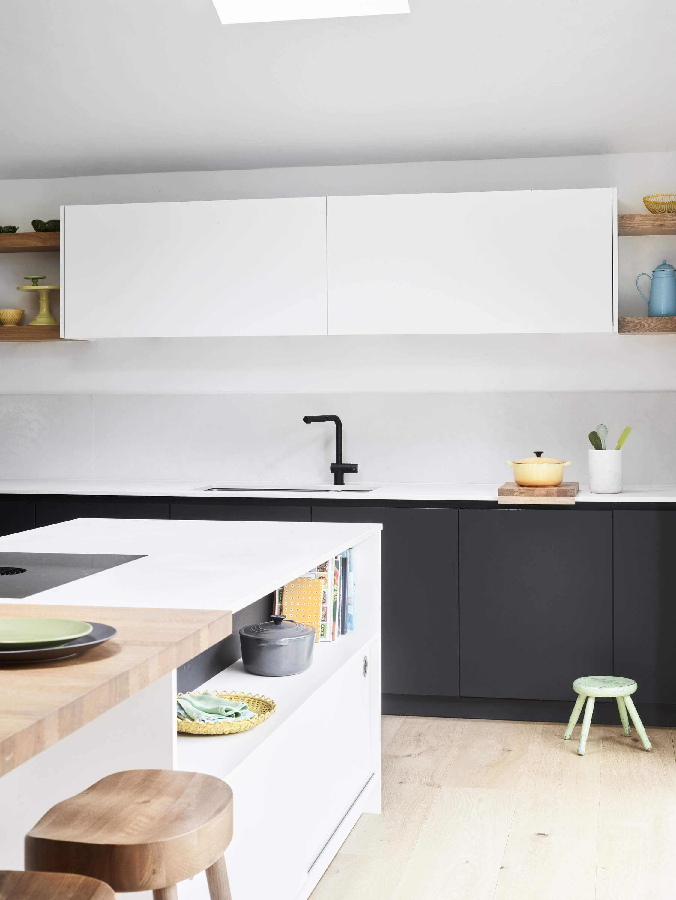 LOW_DANCE_MID_ roundhouse design